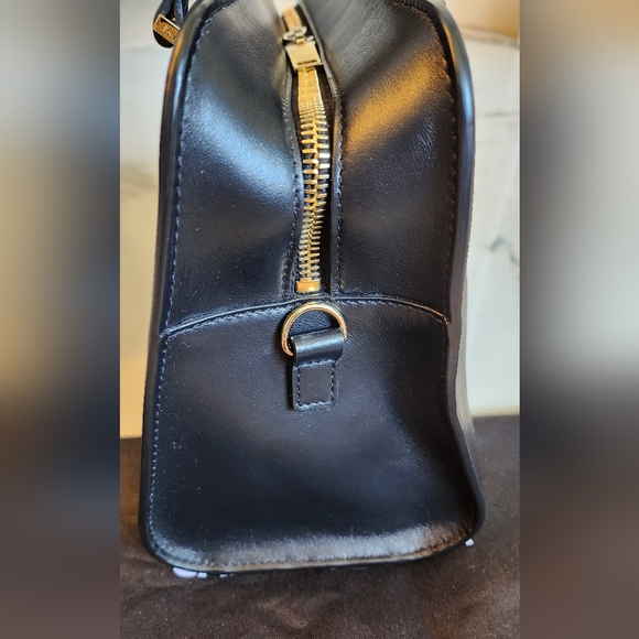 ❤️‼️SALE‼️❤️Gorgeous Authentic Saint Laurent YSL Baby Cabas Black Leather Bag - Picture 12 of 16